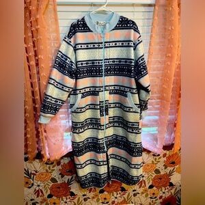 90’s Fleece sleep Jacket, Mid Calf good used condition.